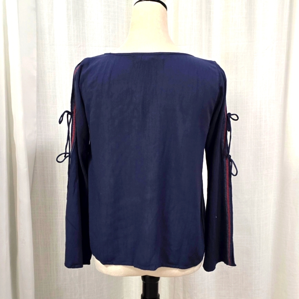 2/$30 Abercrombie & Fitch Embroidered Womens‎ Top Size XS Southwestern - Picture 5 of 12
